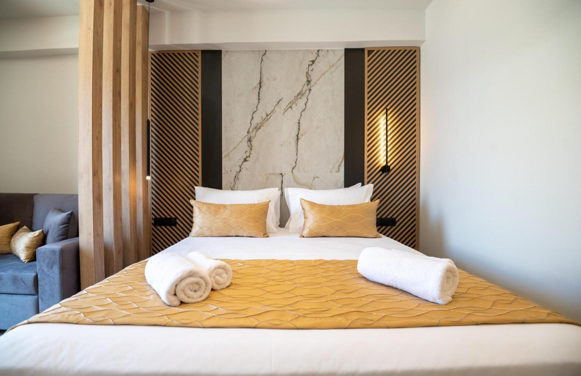 John & Mary Suites Ретимно Екстериор снимка