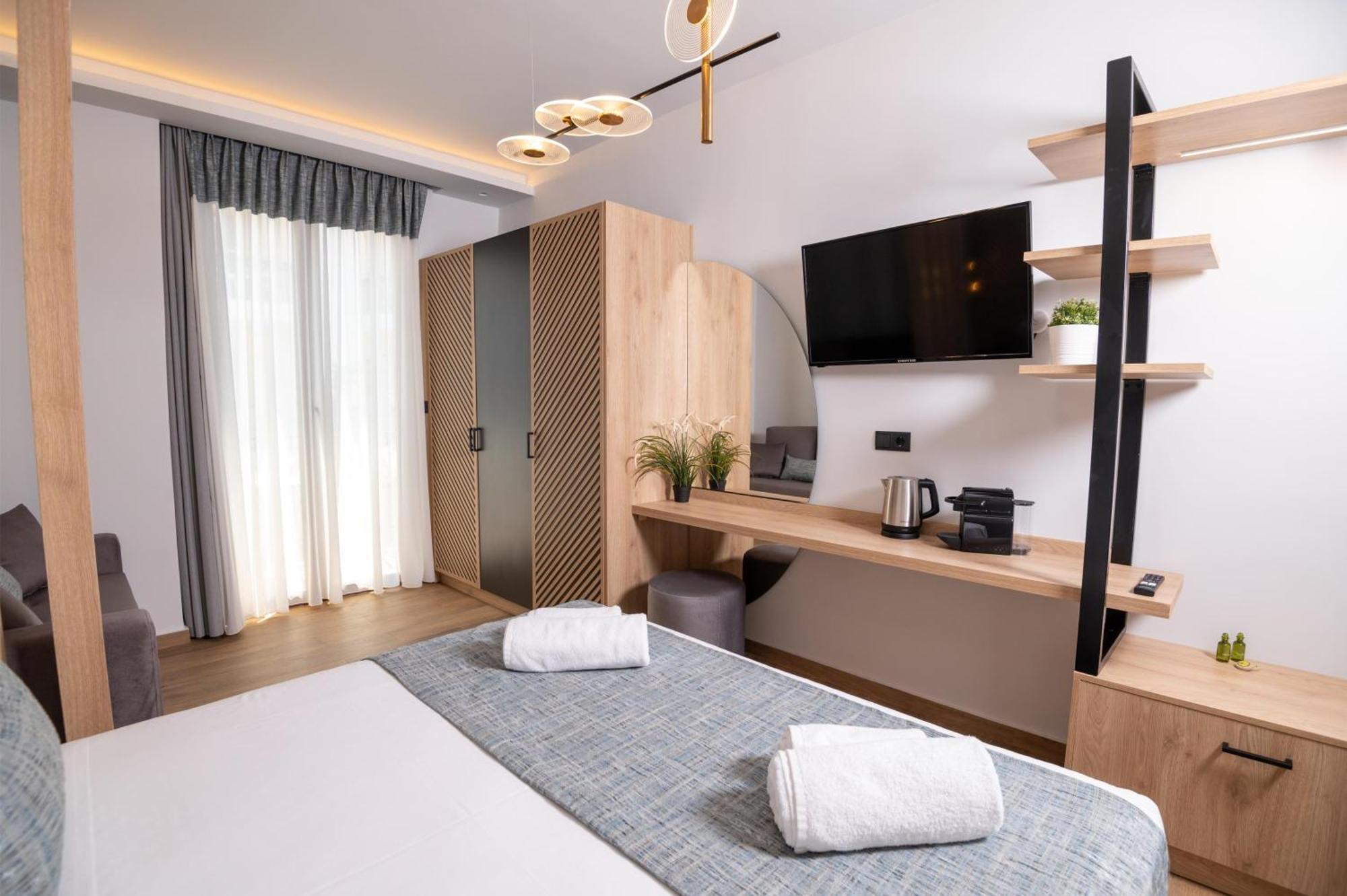 John & Mary Suites Ретимно Екстериор снимка