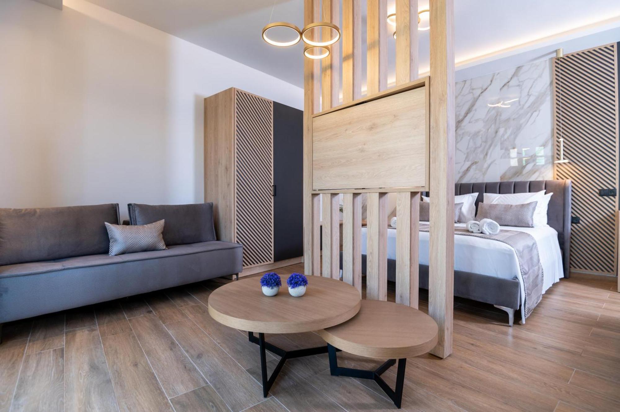 John & Mary Suites Ретимно Екстериор снимка