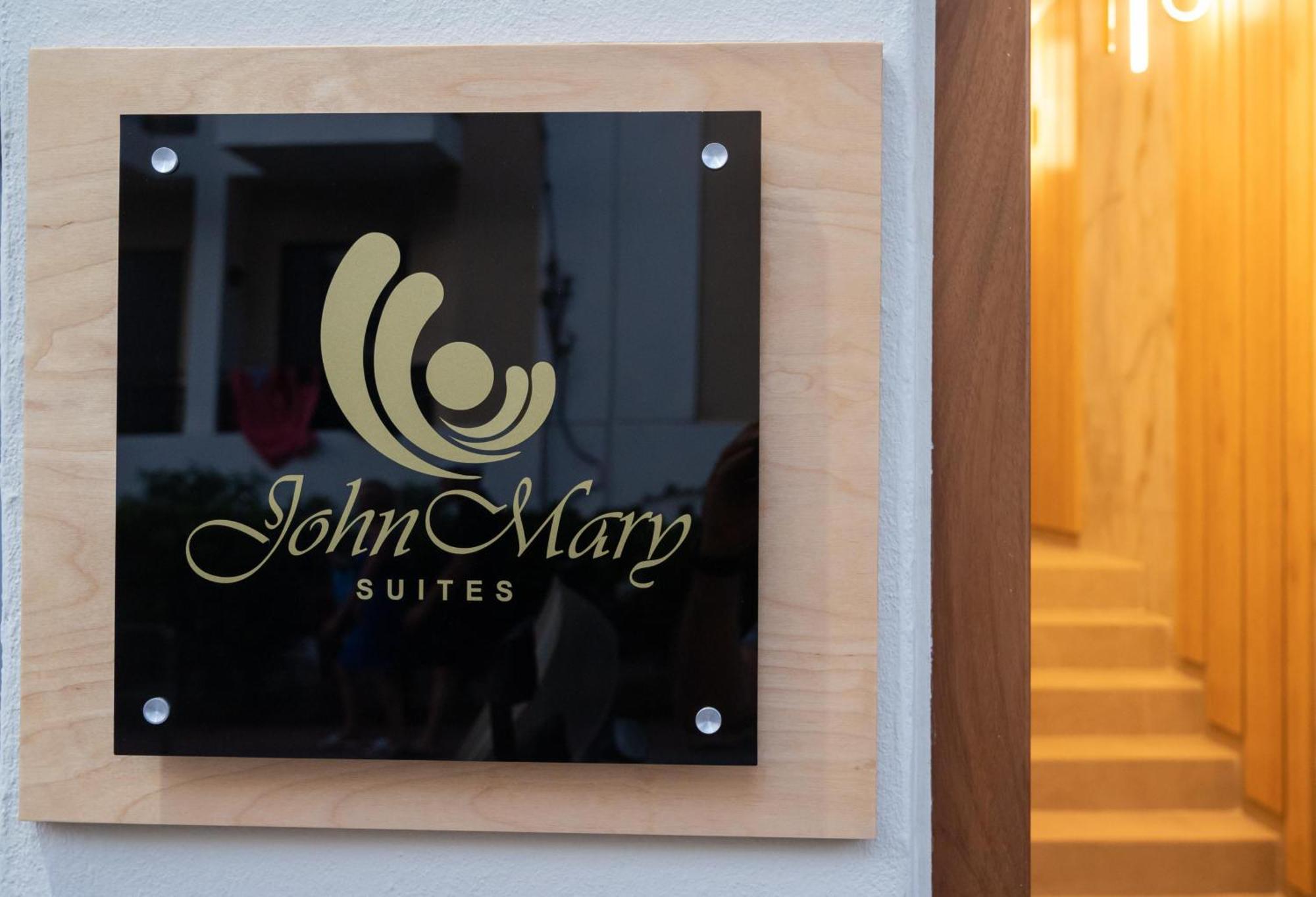 John & Mary Suites Ретимно Екстериор снимка
